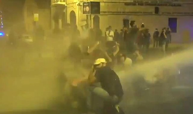 Binlerce kişi İsrail hükümetini protesto etti