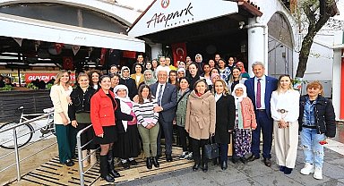 Büyükşehir, 8 Mart'ta Hiç Sinemaya Gitmeyen Kadınları Sinema İle Buluşturdu