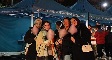 Büyükşehir'den iftar sonrası ikramlar