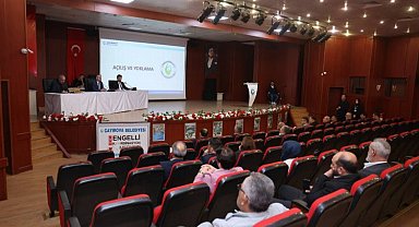 Çayırova'da dönemin son meclisi gerçekleştirildi