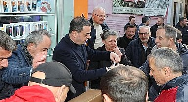 Çetinkaya, 'Simit Dolması' dağıttı