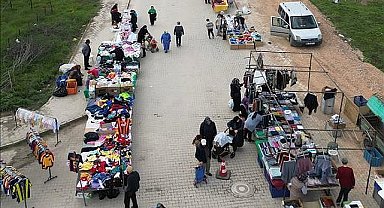 Cumhuriyet Mahallesi Semt Pazarı Kurulmaya Başladı