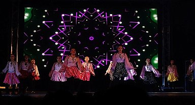 Dans Ritim Topluluğu bir kez daha göz kamaştırdı