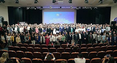 Ege Üniversitesi TÜBİTAK 2209-A/B Öğrenci Projelerinde yine zirvede yer aldı