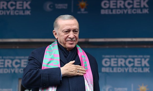 Erdoğan: Birileri sadece hata yapılmasını bekleyerek siyaset yaptığını sanıyor