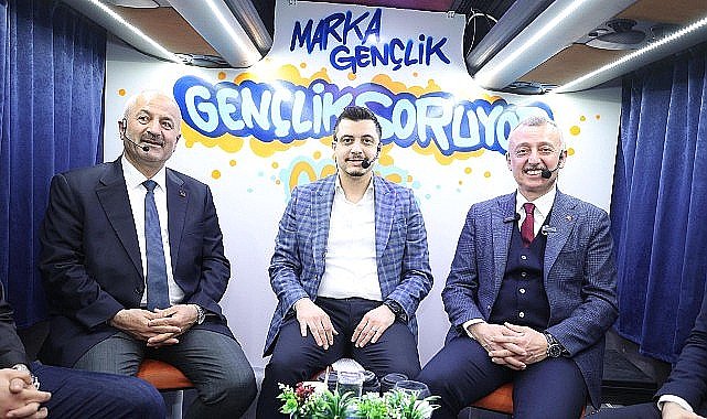Gençlik Otobüsünde Başkan var