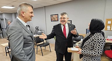 Gölcük'te Kadınlar Günü Törenle Kutlandı