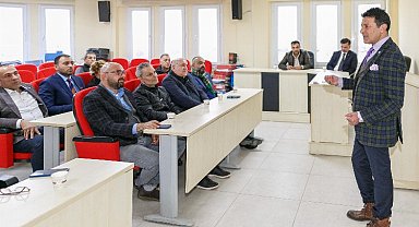 Hatay'da İYİ Partili adaydan sıra dışı rica!