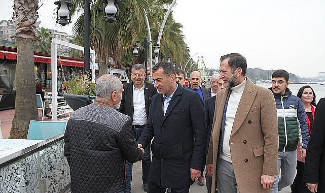 İbrahim Şirin her gün halkla iç içe