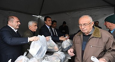 İftar yemekleri Başkan Dündar'dan