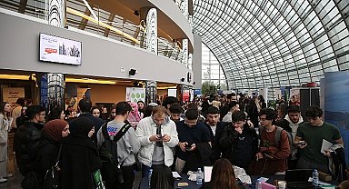 İş dünyasından 250 firma ile Kariyer Günleri'nde buluştular