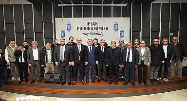 İstanbul Üsküdar'da Demokrat Partili 600 Üye Ak Parti'ye Geçti