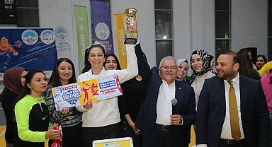 Kayseri'de voleybol coşkusu son buldu