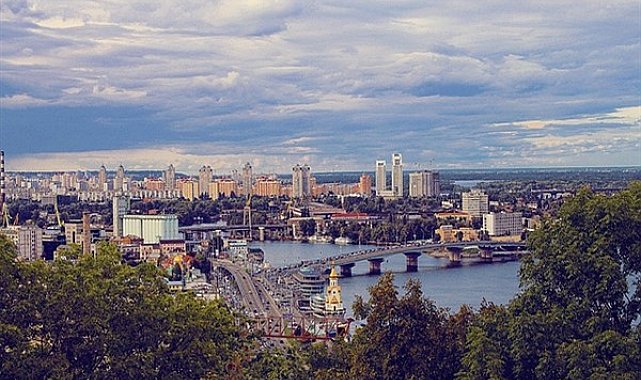 Kiev'de şiddetli patlamalar
