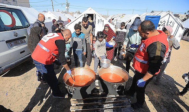 Kızılay'ın Gazze Gemisi Mısır'a Ulaştı