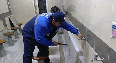 Kocaeli'de Su Tasarrufu İçin Camilerdeki Musluklar Tek Tek Kontrol Ediliyor