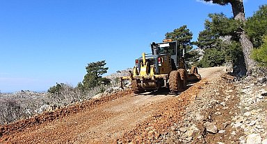 Manavgat Yaylaalan Mahallesi'nde asfalt hazırlığı