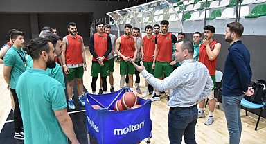 Manisa Akhisar'a kapılarını açtı