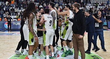 Manisa BBSK yerini koruyor