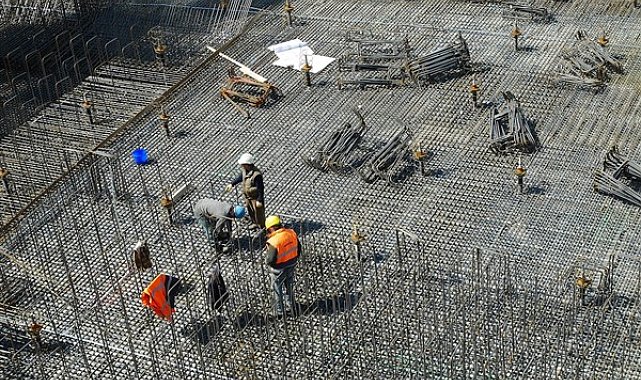 Milli Eğitim Bakanı Tekin, Beyoğlu’nda temel atma törenine katıldı