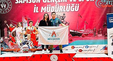 Nevşehir Belediyesi Gençlik ve Spor Kulübü sporcularından Mustafa Sacit Sümer, Spor Tırmanış Gençler ve Küçükler A-B Lider Türkiye Şampiyonası'nda Türkiye 2.'si oldu