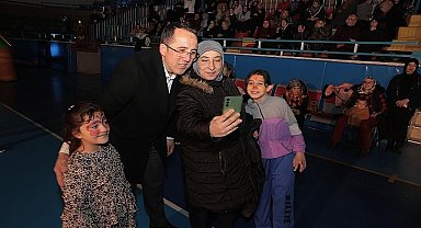 Nevşehir Belediyesi Tarafından Düzenlenen Kadınlar Matinesi'ne Büyük İlgi