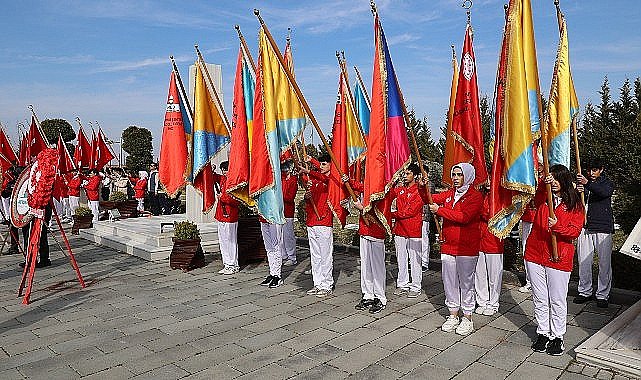 Nevşehir'de, Nevşehir'de 18 Mart Şehitleri Anma Günü ve Çanakkale Deniz Zaferi'nin 109. yılı dolayısıyla, Şehitler Parkı'nda Çelenk Sunma Töreni yapıldı