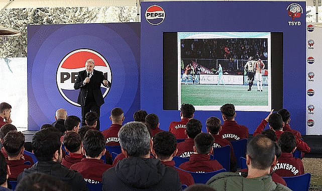 “Pepsi Geleceğin Yıldız Futbolcularına Destek Projesi
