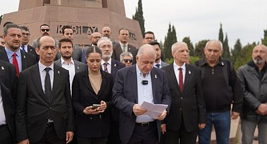 Prof. Dr. Ümit Özdağ Kubilay anıtı önünden seslendi