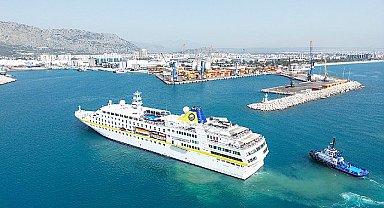 QTerminals Antalya Limanı, yılın ilk kruvaziyer gemisi olan Hamburg'u ağırladı