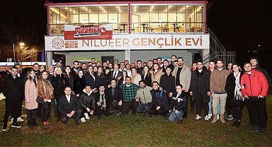 Şadi Özdemir üniversiteli gençlerle buluştu