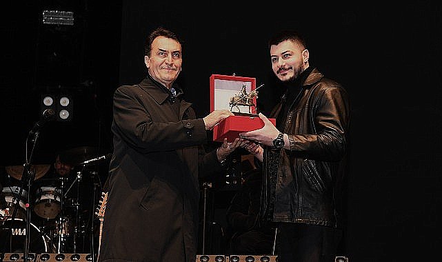 Semicenk'i dev meydandan 80 bin kişi askere uğurladı