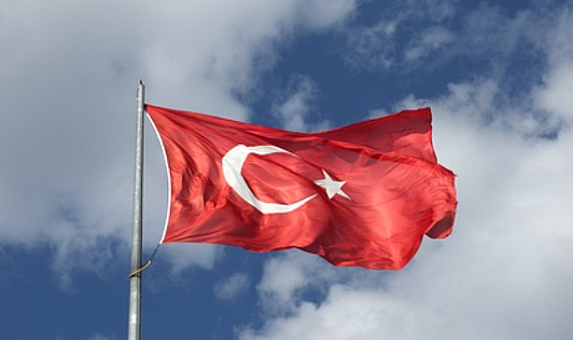 Siyasilerden şehit polis için taziye mesajı