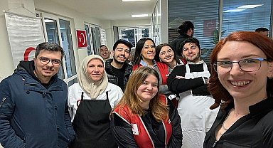TikTok Türkiye'den Kızılay Pendik Aş Evi'nde bin kişilik iftar yemeği