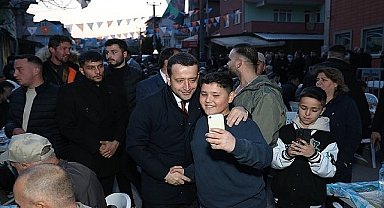 Tutuş sevgisi Tepeköy'de sokaklara taştı