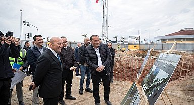 Yeni üst geçit Mustafa Kemal Sahil Bulvarı'na nefes aldıracak