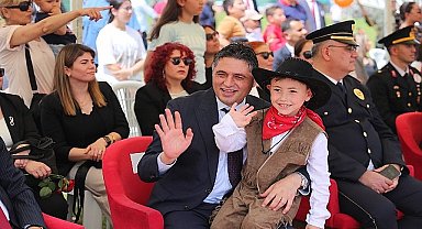 23 Nisan Ulusal Egemenlik Çocuk Bayramı Aliağa'da Coşkuyla Kutlandı