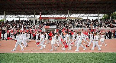 23 Nisan Ulusal Egemenlik ve Çocuk Bayramı Gemlik'te coşkuyla kutlandı