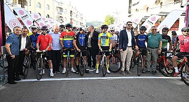 580 sporcu Kemer'de pedal çevirdi