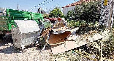 Ayvalık Belediyesi, Bayram Tatilinde Yaklaşık 15 Bin Ton Çöp Topladi