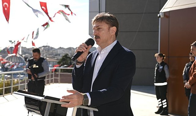 Bahçelievler Belediye Başkanı Hakan Bahadır mazbatasını aldı