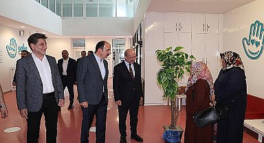 Başkan Altay, 2 Nisan Dünya Otizm Farkındalık Günü'nde SOBE'yi Ziyaret Etti