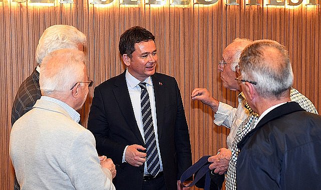 Başkan Aydın, makamının kapılarını halka açtı