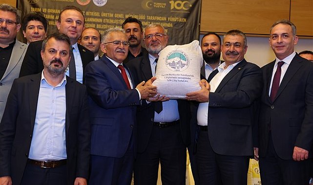 Başkan Büyükkılıç’tan çiftçiye 18 milyon TL’lik 300 ton nohut tohumu desteği