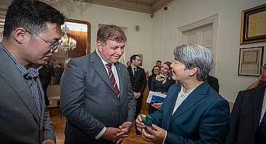 Başkan Cemil Tugay, Çin'in Gansu Eyaleti heyetini ağırladı