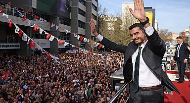  Başkan Hüseyin Can Güner Seçim Zaferini Çankayalılarla Kutladı