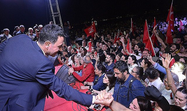 Başkan Önal'dan dayanışma çağrısı: “Tebrik çiçekleriniz desteğe dönüşsün