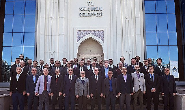 Başkan Pekyatırmacı, “Selçuklu dün olduğu gibi bugün ve gelecekte de çalışmalarıyla takdir edilen, ortaya koyduğu eser ve hizmetleriyle örnek alınan bir ilçe olacak.