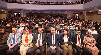 CHP Genel Başkanı Özgür Özel ve Çankaya Belediye Başkanı Hüseyin Can Güner Bilkent Üniversitesi Sosyal Demokrasi Topluluğu'nun düzenlediği Gençlik Buluşması'na katıldı