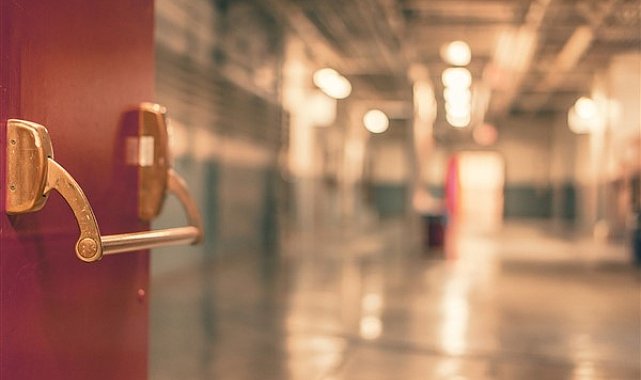 DSÖ, iki hastaneye tibbi malzeme yardımı ulaştırdı